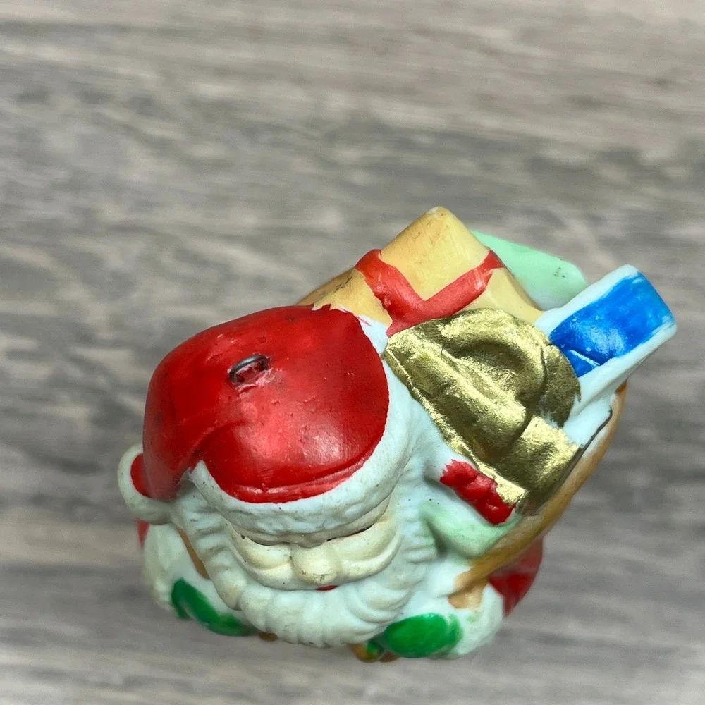 Vintage R.O.C Santa Claus Figurine Set 3 Ceramic Christmas Ornaments Taiwan